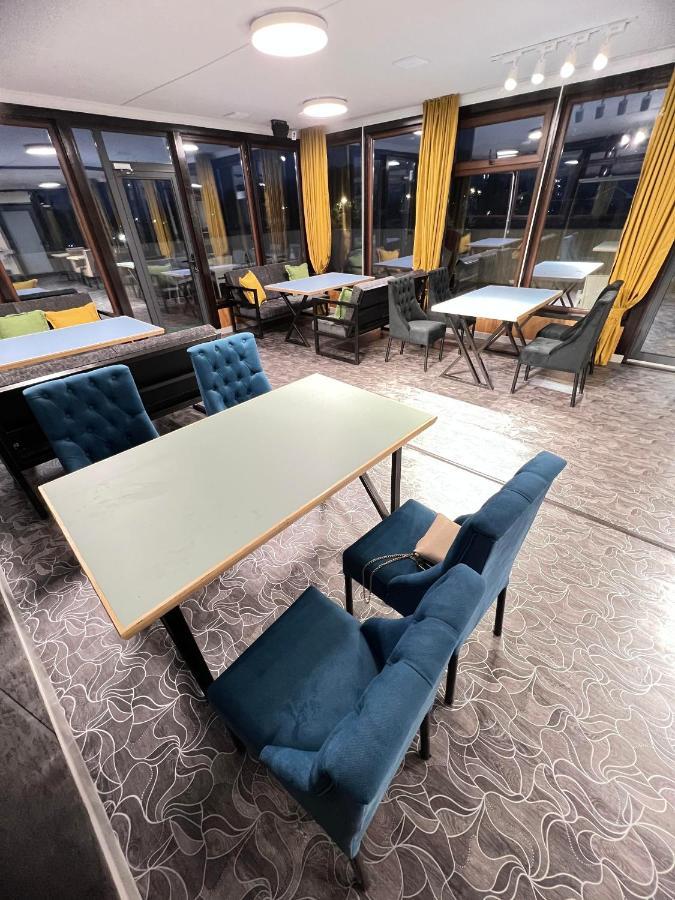 Mongu Hotel カラコル エクステリア 写真